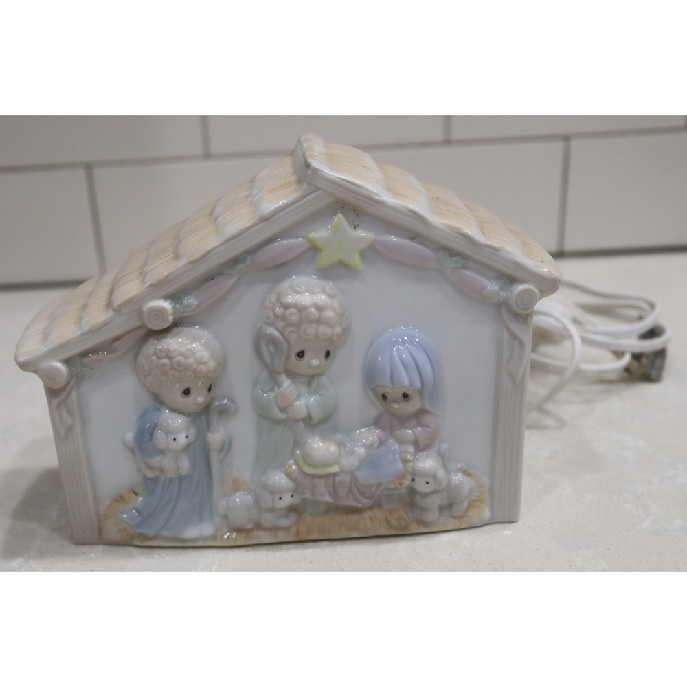 Precious Moments 1992 Enesco Ceramic Nativity Scene Night Light Christmas Decor